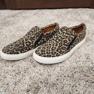 Report Leopard Print Loafers